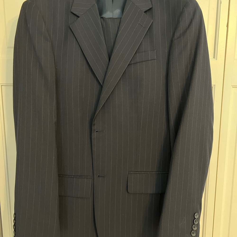 Geoffrey Beene Navy Pinstripe Suit Size 40L